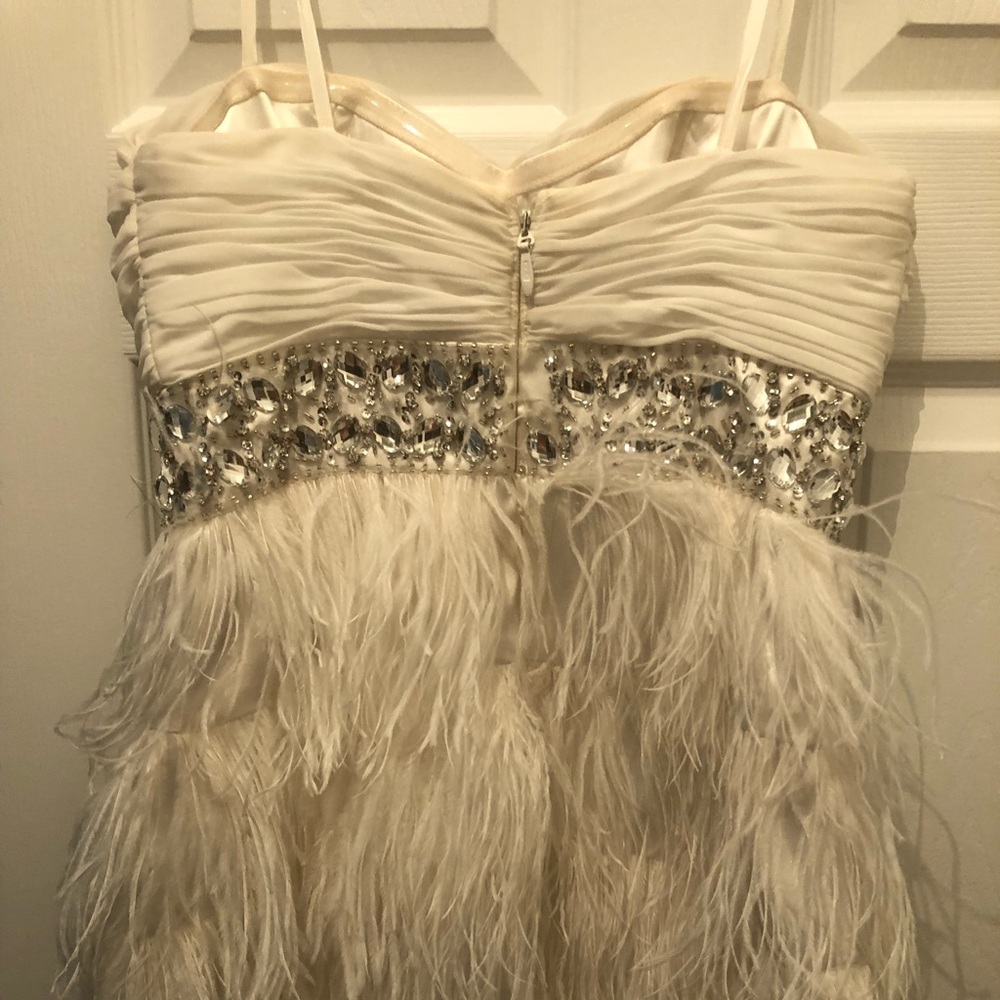 White strapless dress - Picture 4 of 7